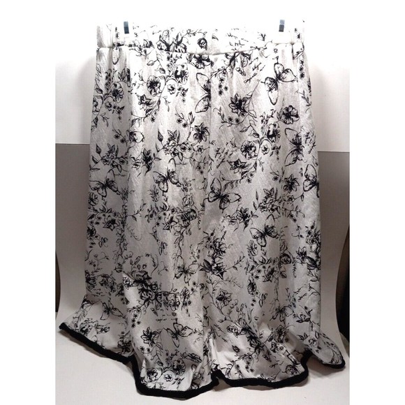 R.Q.T Floral Maxi Skirt Medium White Black Toile Flowy Black Trim Elastic Waist - Picture 4 of 7